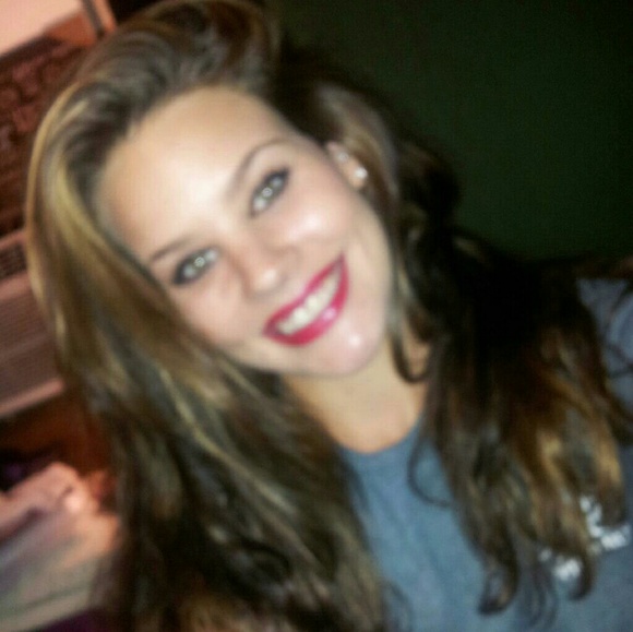 Meet your Posher, Chelsie - Picture 6 of 12